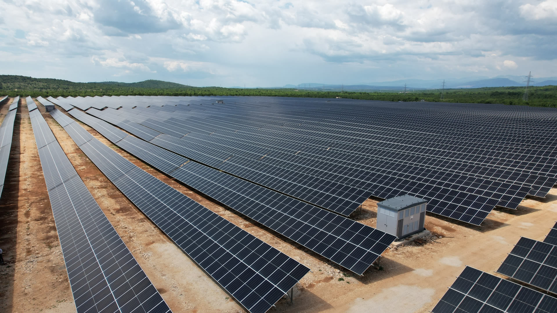 Building a Greener Future at Lit Energy: How Our 10 MW Solar System Delivers Environmental and Economic Transformation